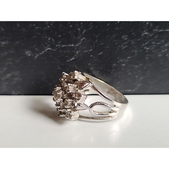 18KTHGE Rhinestone Cocktail Ring Vintage, READ, FAIR CONDITION, Size US  8 - Picture 4 of 10